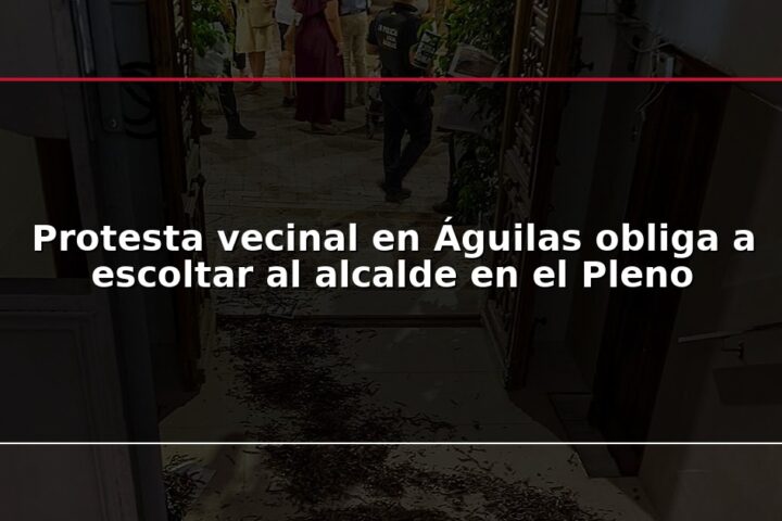 Protesta vecinal en Águilas obliga a escoltar al alcalde en el Pleno